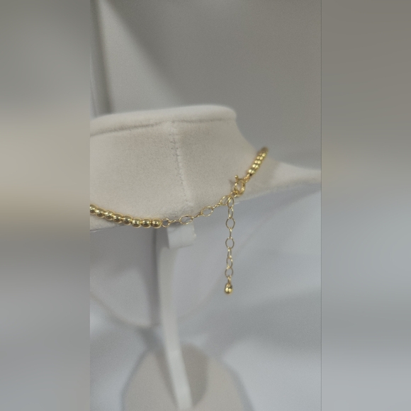 Elegant Gold Beaded Necklace with Pearl Pendant NWOT - Picture 4 of 8